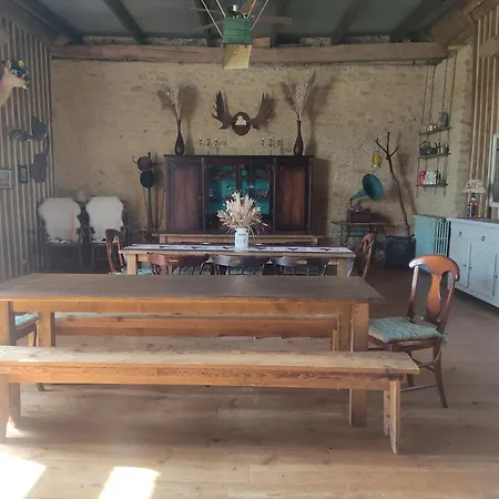 La Valise A Cheval Oda ve Kahvaltı Mezieres-sur-Ponthouin