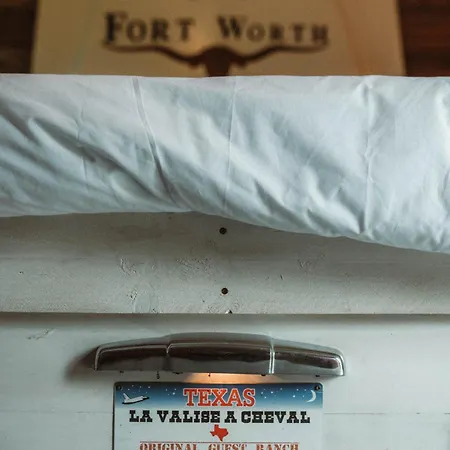 La Valise A Cheval Mezieres-sur-Ponthouin